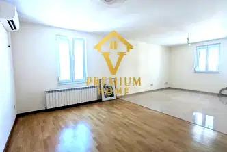 Офис в Пловдив, Кършияка
