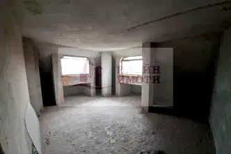 Офис в Русе, Център