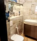 Офис в Русе, Център