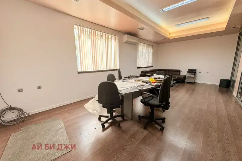 Office in Ruse, Zdravec