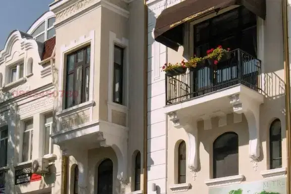Office in Shumen, Centyr