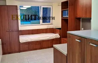 Офис в София, Банишора