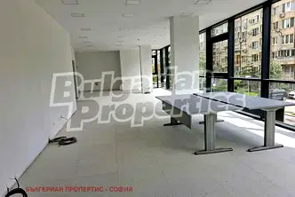 Офис в София, Бъкстон