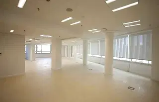 Офис в София, Център