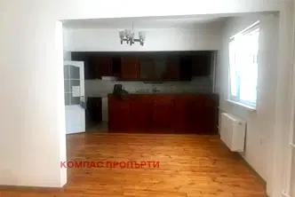 Офис в София, Център