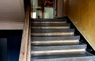 Офис в София, Център