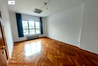 Офис в София, Център