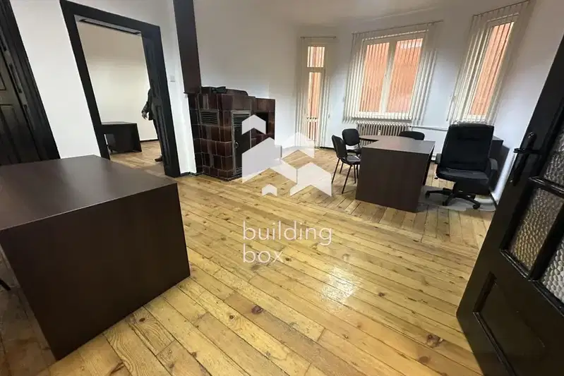 Office in Sofiya, Centyr