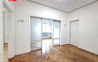 Офис в София, Център