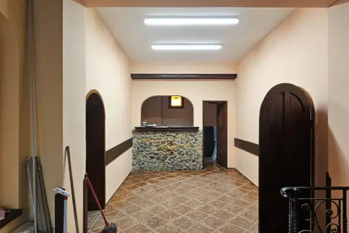 Office in Sofiya, Centyr