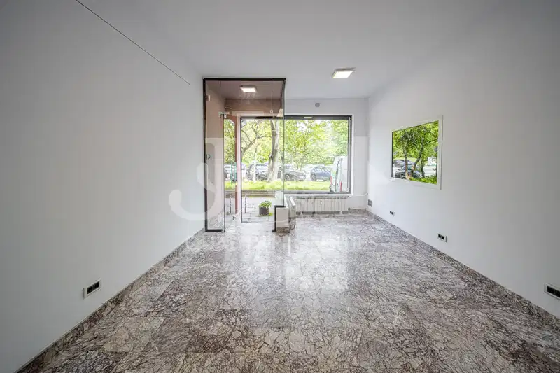 Office in Sofiya, Centyr