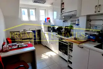 Офис в София, Център