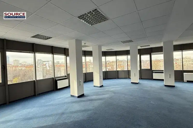 Office in Sofiya, Centyr