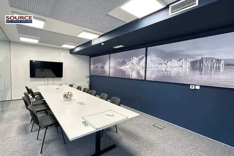 Office in Sofiya, Centyr