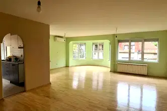Офис в София, Център
