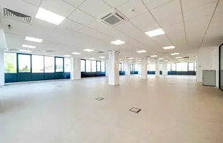 Офис в София, Дружба 1