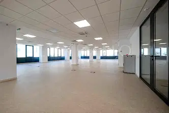 Офис в София, Дружба 1