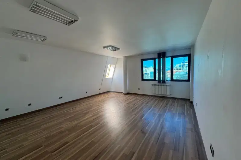 Офис в София, Хиподрума