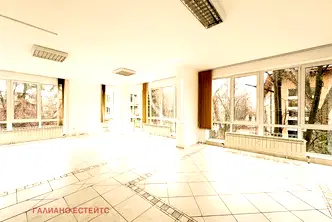 Офис в София, Изток