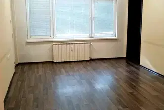 Офис в София, Изток