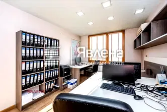 Офис в София, Изток