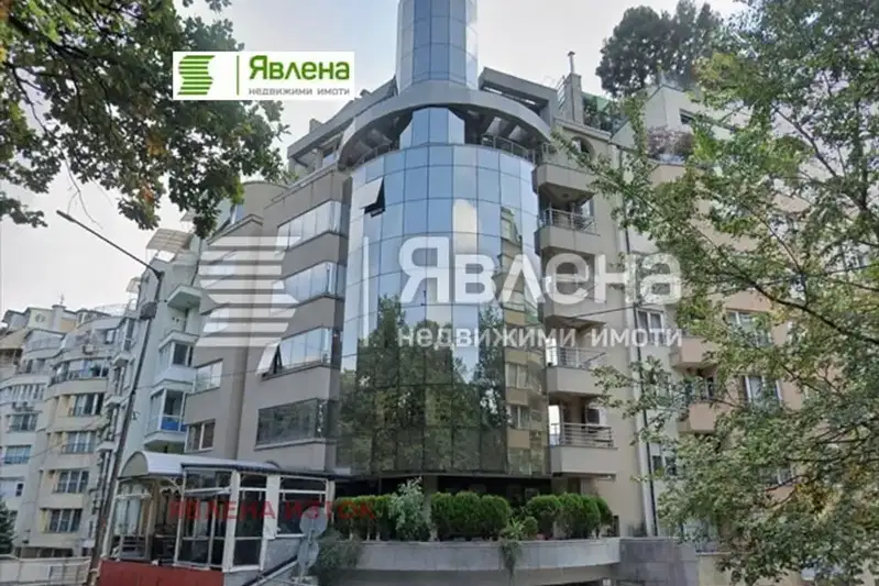 Офис в София, Лозенец