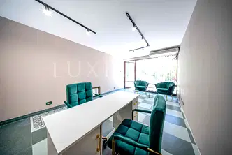 Офис в София, Лозенец