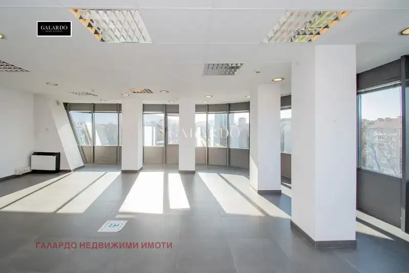Офис в София, Лозенец