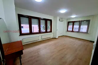 Офис в София, Лозенец
