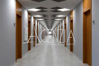 Офис в София, Слатина