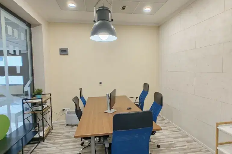 Офис в София, Студентски град