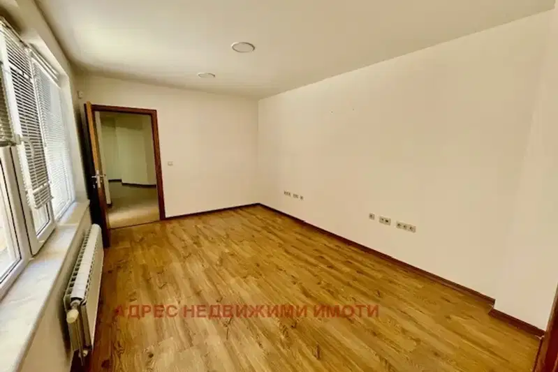 Office in Stara Zagora, Centyr