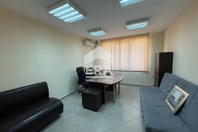 Office in Varna, Centyr