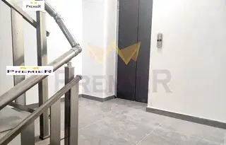 Офис във Варна, Център