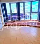 Офис във Варна, Център