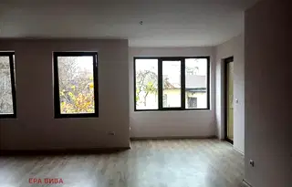 Офис във Варна, Център