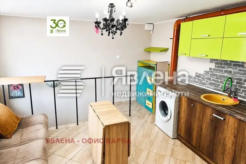 Офис във Варна, Колхозен пазар