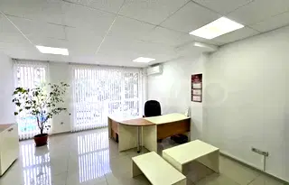 Офис във Варна, Колхозен пазар
