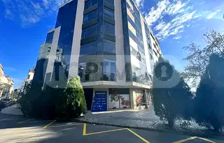 Офис във Варна, Операта