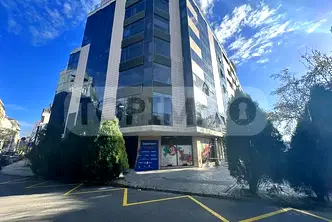 Офис във Варна, Операта