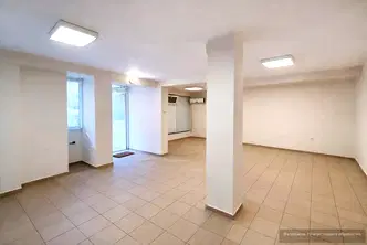 Офис във Варна, Трошево