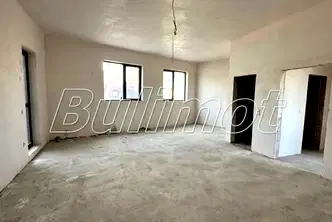 Офис във Варна, Възраждане 4