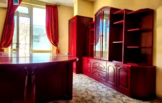 Офис във Велико Търново, Център