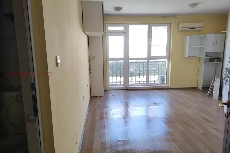 Офис във Враца, Център