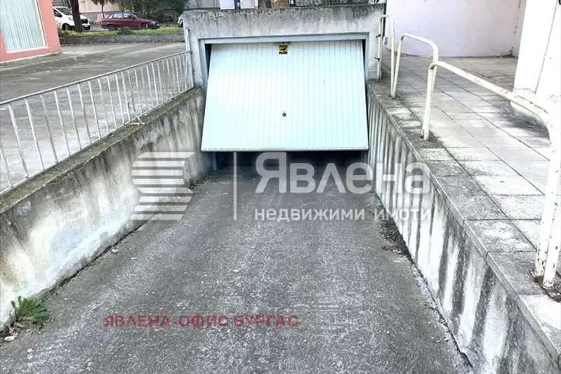 Garage/Parking in Burgas, Izgrev