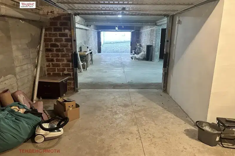 Garage/Parking in Kyrdjali, Centyr