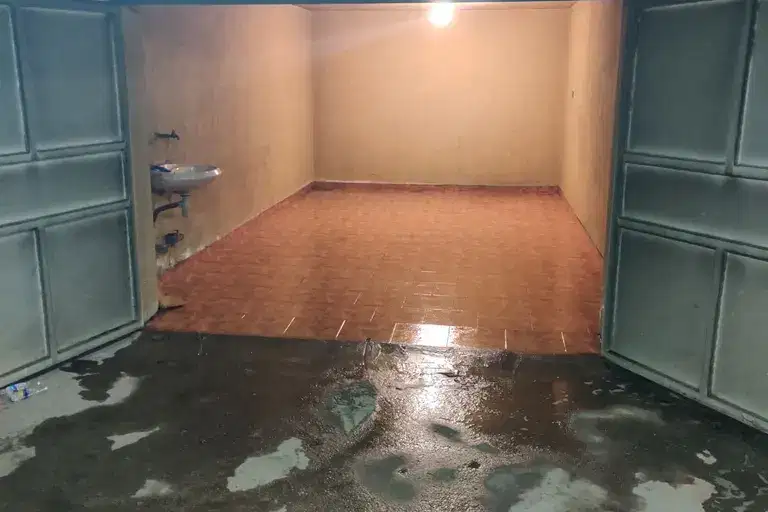Garage/Parking in Kyrdjali, Centyr