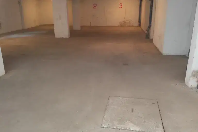 Garage/Parking in Kyrdjali, Vyzrojdenci