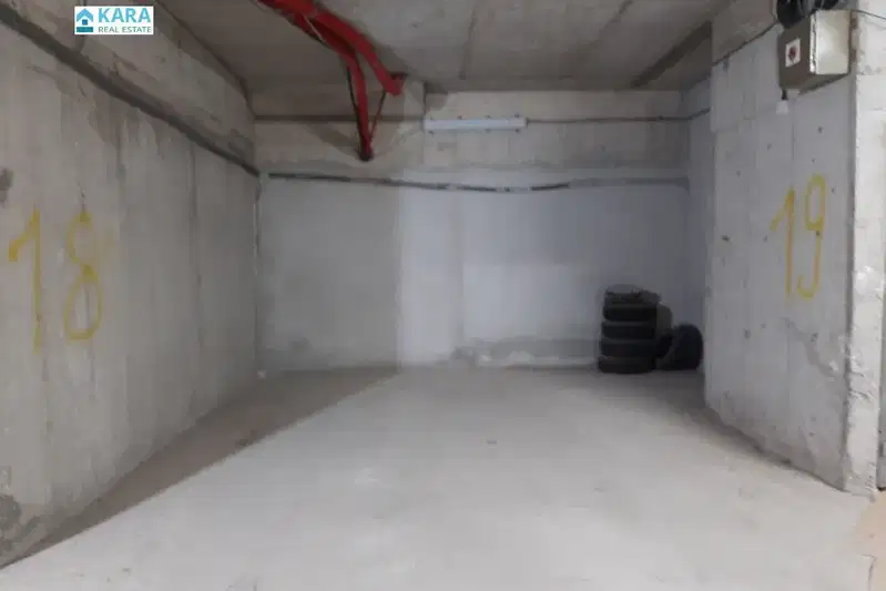 Garage/Parking in Kyrdjali, Vyzrojdenci