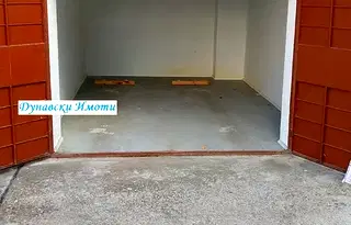 Гараж/Паркомясто в Русе, Ялта
